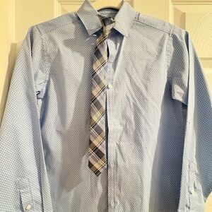 Van Heusen Flex Light Blue Diamond Pattern Shirt with clipon tie